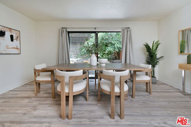 22522 Avenue San Luis, Woodland Hills, CA 91364