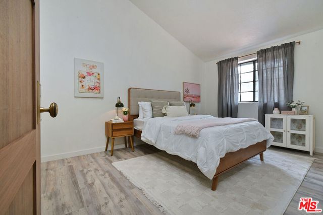 22522 Avenue San Luis, Woodland Hills, CA 91364
