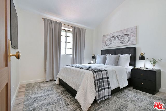 22522 Avenue San Luis, Woodland Hills, CA 91364