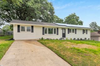 103 Longwood Drive, Taylors, SC 29687