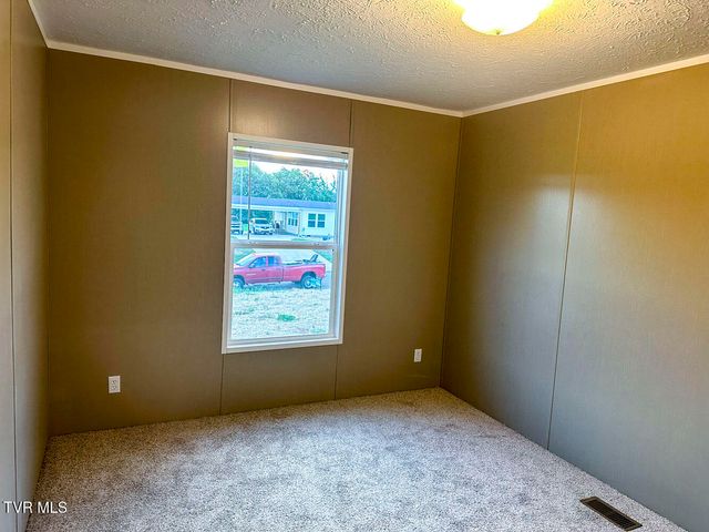 1555 River Path Path, Morristown, TN 37813