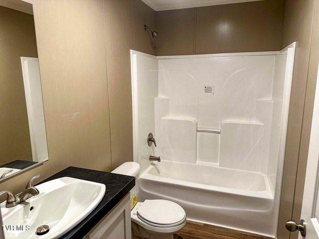 1555 River Path Path, Morristown, TN 37813