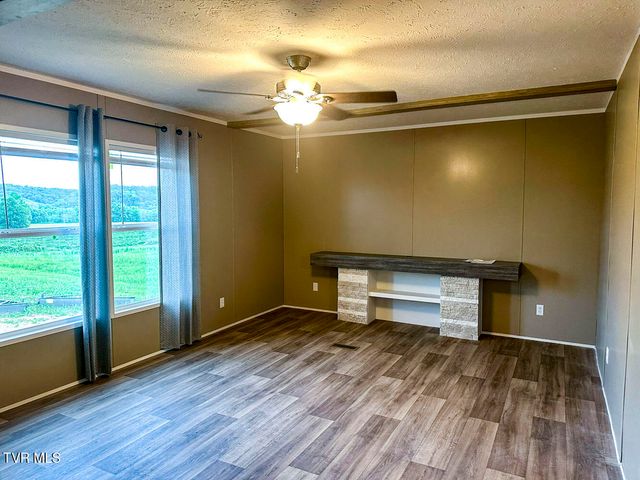 1555 River Path Path, Morristown, TN 37813