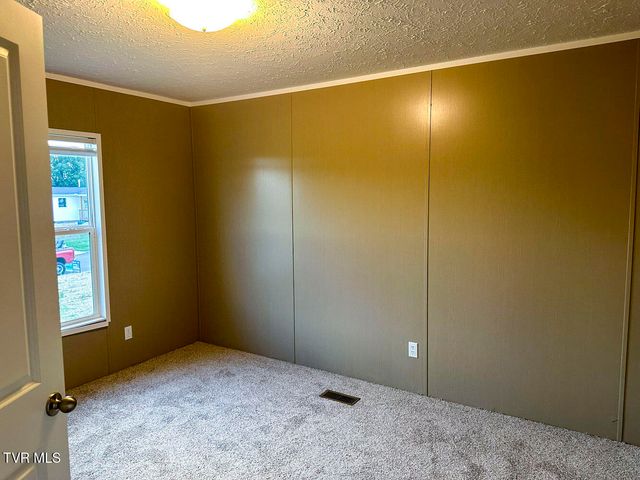 1555 River Path Path, Morristown, TN 37813