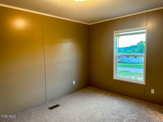 1555 River Path Path, Morristown, TN 37813