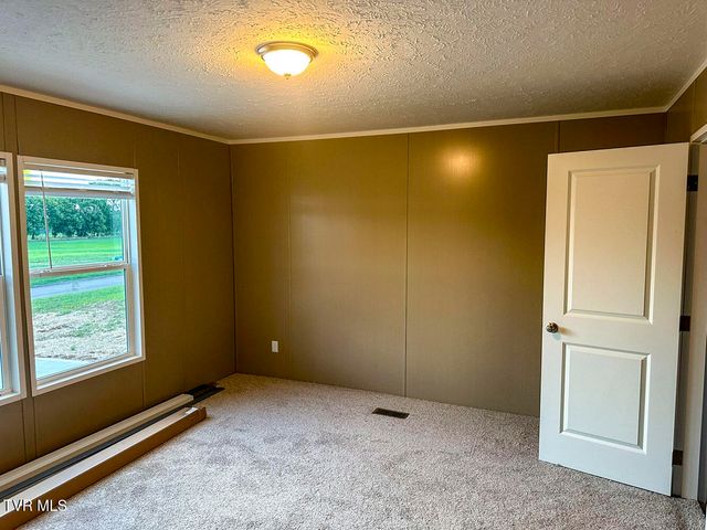 1555 River Path Path, Morristown, TN 37813