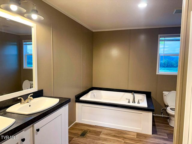 1555 River Path Path, Morristown, TN 37813