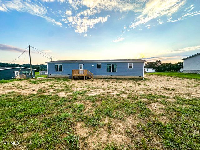 1555 River Path Path, Morristown, TN 37813