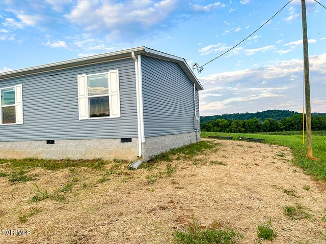 1555 River Path Path, Morristown, TN 37813