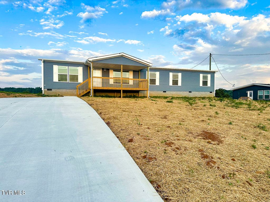 1555 River Path Path, Morristown, TN 37813