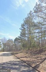 205 Long Cove Drive, Lagrange, GA 30240