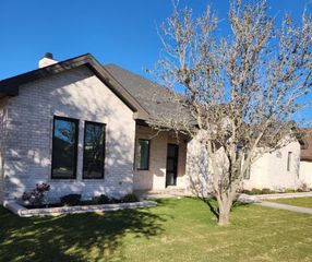 5312 Brown Heart Ln, Midland, TX 79707