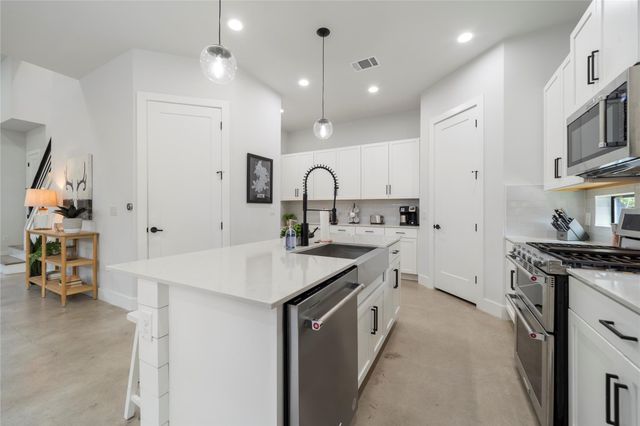 1306 E 3rd ST 1, Austin, TX 78702