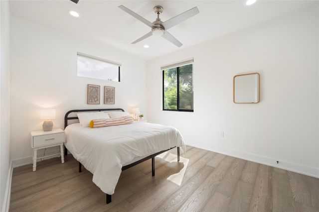 1306 E 3rd ST 1, Austin, TX 78702