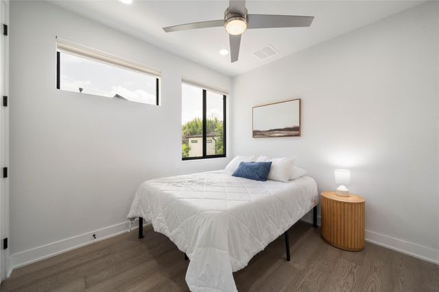 1306 E 3rd ST 1, Austin, TX 78702