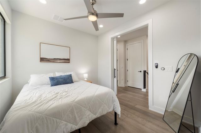 1306 E 3rd ST 1, Austin, TX 78702