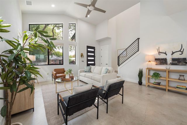1306 E 3rd ST 1, Austin, TX 78702