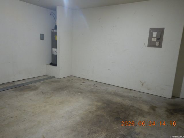 6010 Pleasant Lake, San Antonio, TX 78222