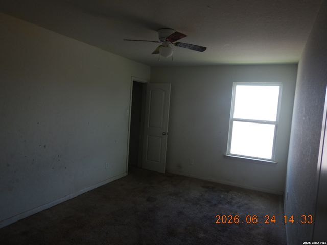 6010 Pleasant Lake, San Antonio, TX 78222