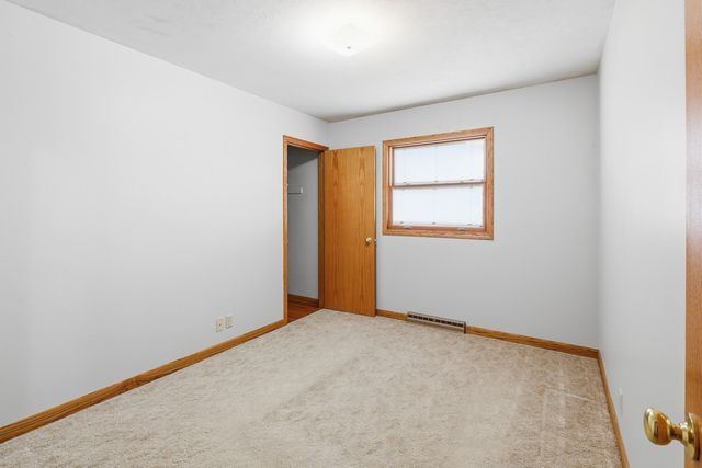 305 Independence Street, Pella, IA 50219