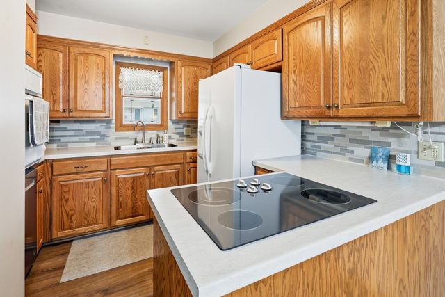 305 Independence Street, Pella, IA 50219