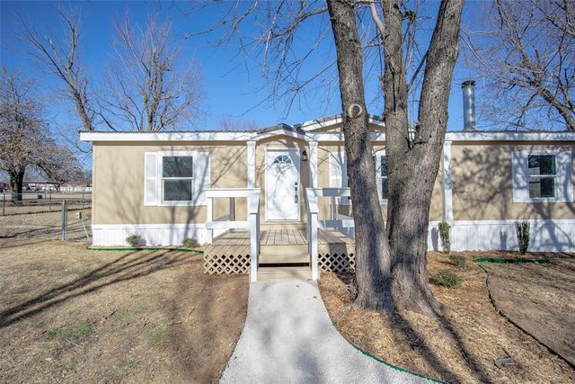 20401 Misty Glen Drive, Newalla, OK 74857