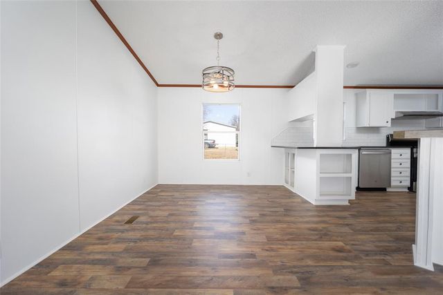 20401 Misty Glen Drive, Newalla, OK 74857