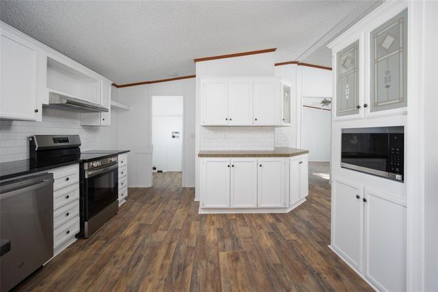 20401 Misty Glen Drive, Newalla, OK 74857