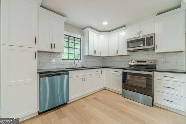 4576 Canda Drive NW, Lilburn, GA 30047