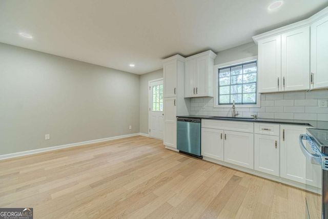 4576 Canda Drive NW, Lilburn, GA 30047