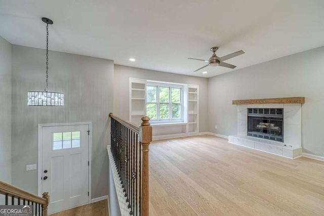 4576 Canda Drive NW, Lilburn, GA 30047