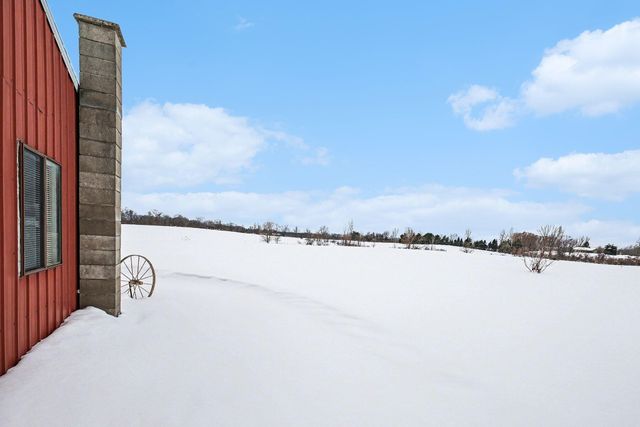 5494 Old Pipestone Road, Eau Claire, MI 49111