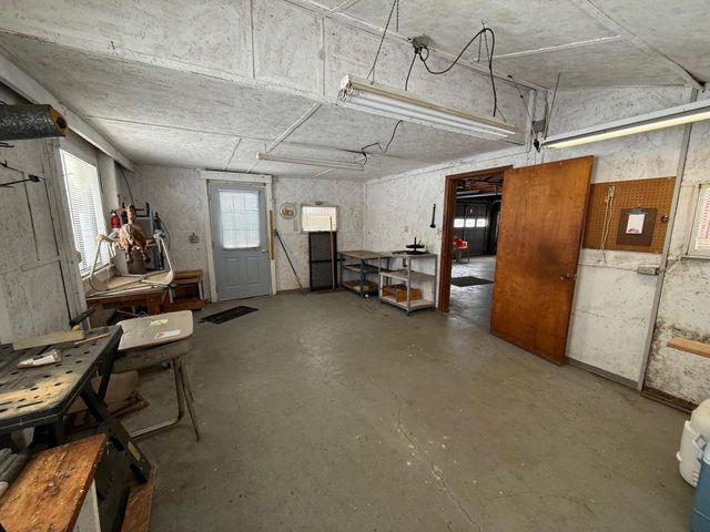 5494 Old Pipestone Road, Eau Claire, MI 49111