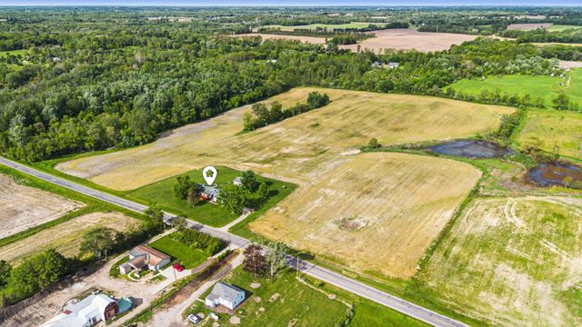5494 Old Pipestone Road, Eau Claire, MI 49111