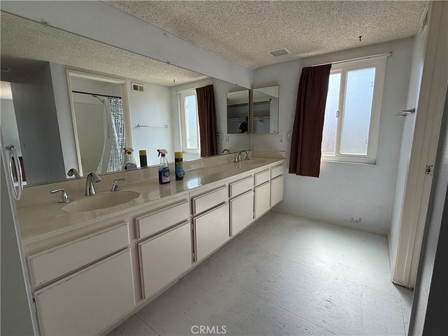 14806 Begonias Lane, Canyon Country, CA 91387