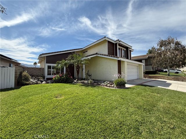 14806 Begonias Lane, Canyon Country, CA 91387