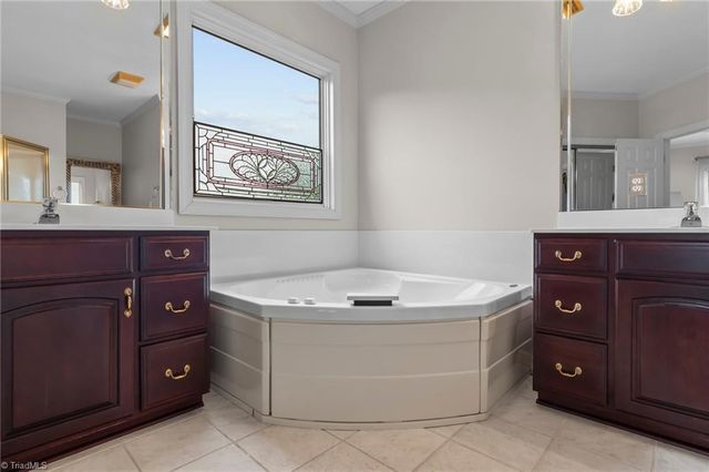221 Windemere Isle Road, Statesville, NC 28677