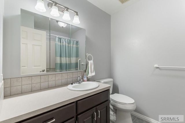 3050 S Carolyn Lane, Ammon, ID 83406