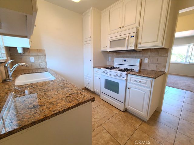 617 Pine Avenue, Redlands, CA 92373