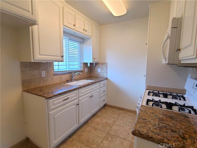 617 Pine Avenue, Redlands, CA 92373