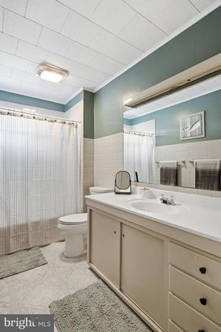 206 N PRINCE STREET, Shippensburg, PA 17257