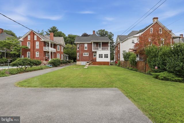 206 N PRINCE STREET, Shippensburg, PA 17257