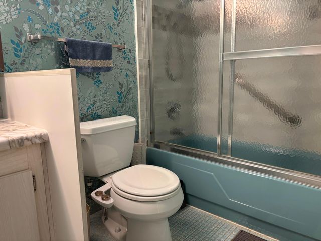 24 Golfs Edge D, West Palm Beach, FL 33417