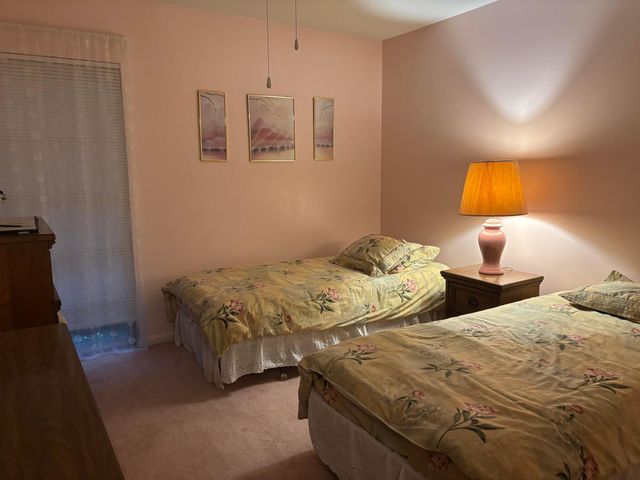 24 Golfs Edge D, West Palm Beach, FL 33417