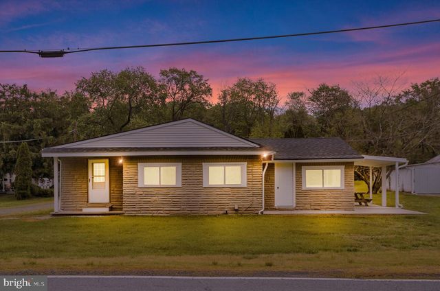 493 MOHRSVILLE RD, Shoemakersville, PA 19555