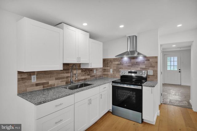 493 MOHRSVILLE RD, Shoemakersville, PA 19555