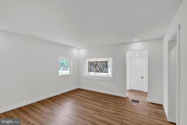493 MOHRSVILLE RD, Shoemakersville, PA 19555