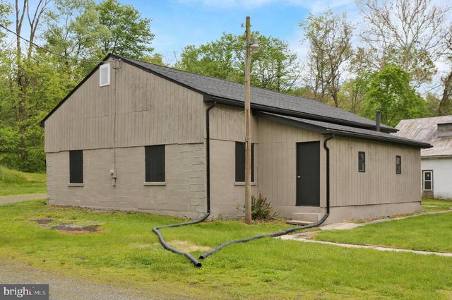 493 MOHRSVILLE RD, Shoemakersville, PA 19555