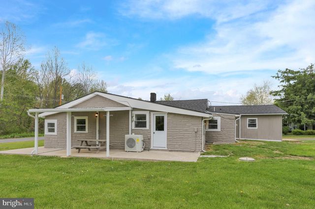 493 MOHRSVILLE RD, Shoemakersville, PA 19555