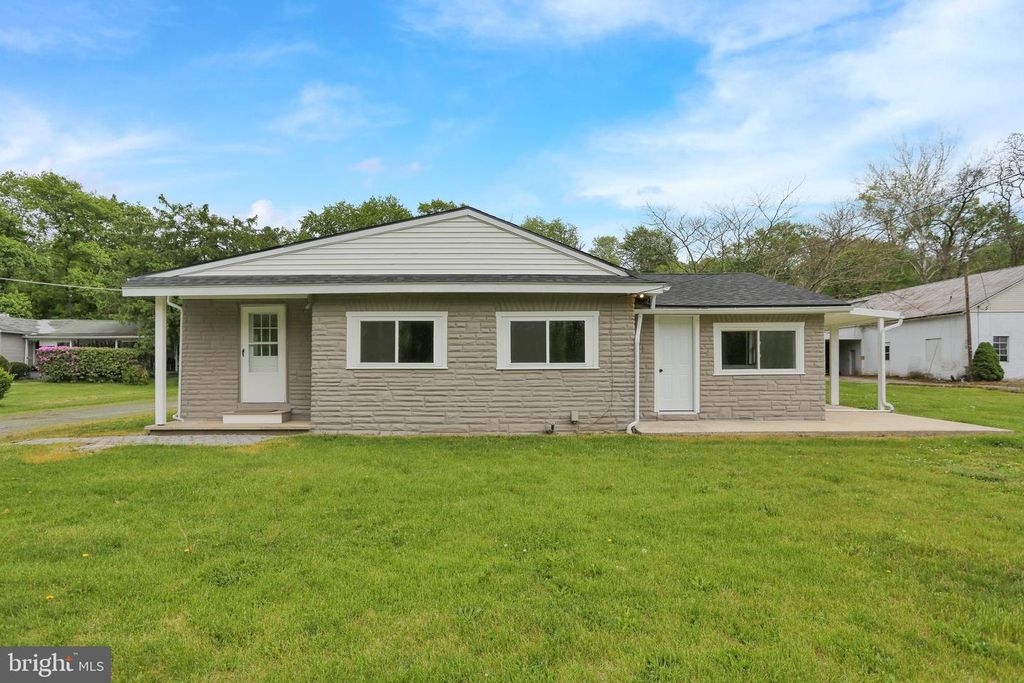 493 MOHRSVILLE RD, Shoemakersville, PA 19555